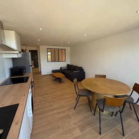 Vue Mer, Terrasse Et Parking Securise A